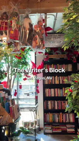 We found the coziest little bookstore 🥰 #BookTok #vegas #bookstore #cozybookstore 