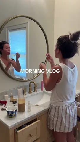 How has your weekend been?!🩷First week of school kicked my butt! Can’t wait to go into week 2 with more strength ily all sm!! #momoffour #motherhood #morningroutine #sundayreset #sunday 