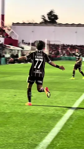Nunca decepcionan las piruetas de Rony #VamosCalamares🦑 #fyp #futbolargentino #platense 