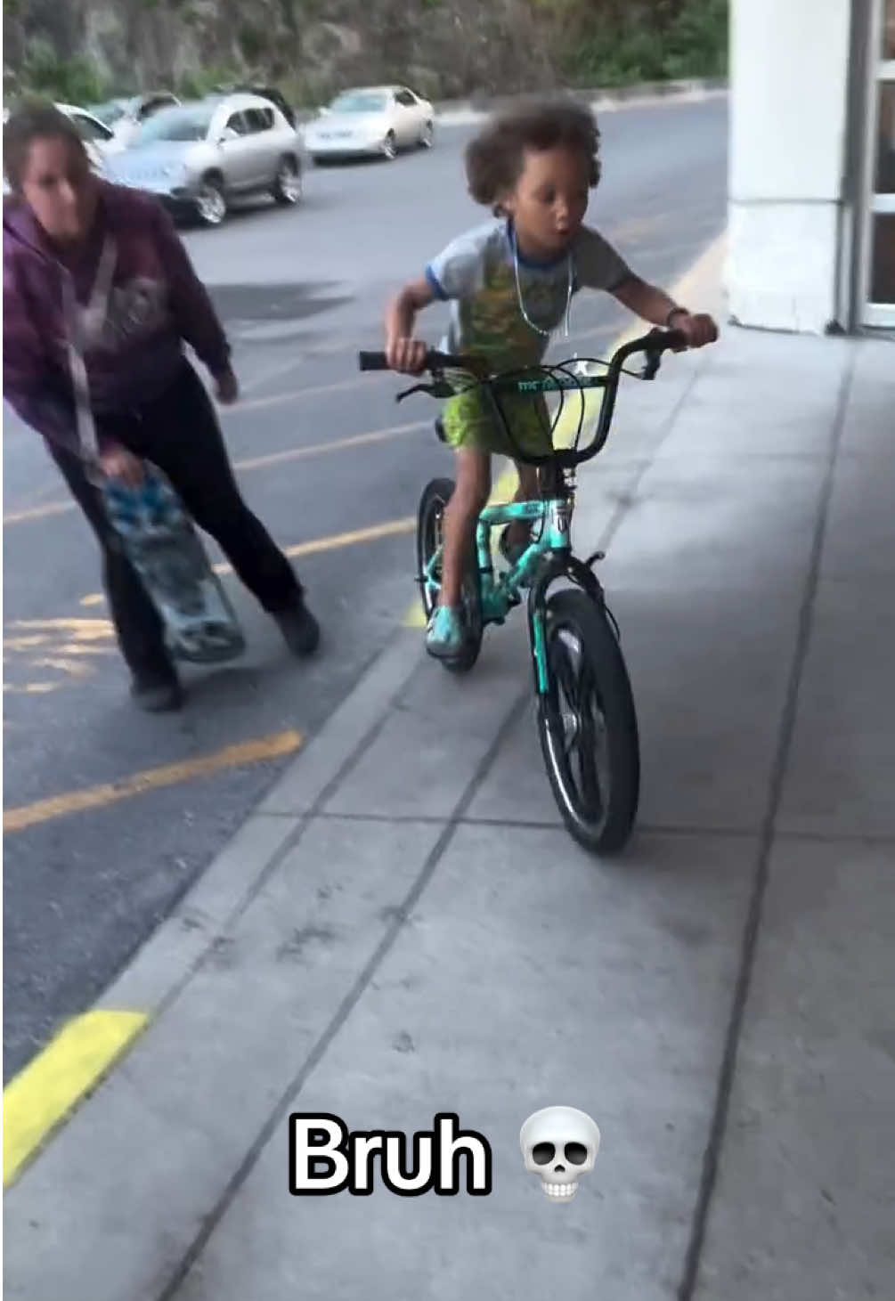 Chill this shouldn’t be funny 🤣 #kid #fail #shoutoutot (via unknown) 