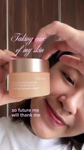 My future skin will thank me for the choices I make today🤭💕 #WardahSkincare #WardahMoisturizer #WardahCollagenMoist