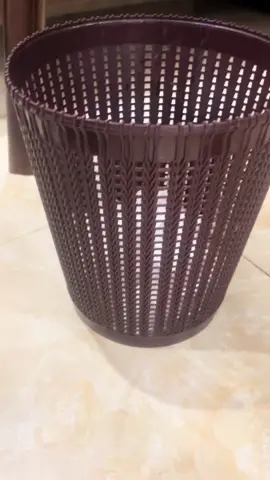 Thùng Rác, Sọt Rác Nhựa Đan giả mây. Thiết kế đơn giản sang trọng, để nhà hàng, văn phòng, nhà bếp…. Đều hợp lý #sotrac #thungrac #tienich #thungracnhua 