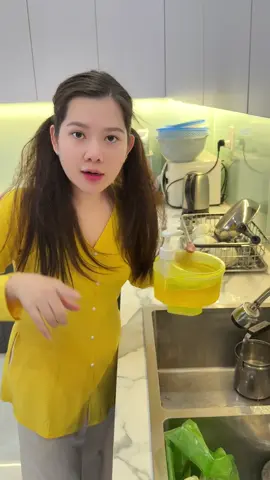 có này tiện lắm 🥰 #vochongphuonglun #hopdungnuocruachen 