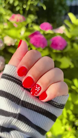 💅 ❤️‍🔥 #nailsoftiktok #nailsoftheday #nails #nailart #shellacnails #fyp 