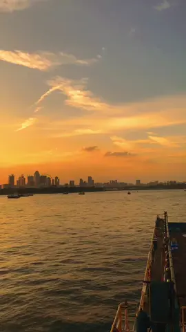 Adu sunset yok wkwk#fyp #batam #kulikapal⛓️🌍🚢 