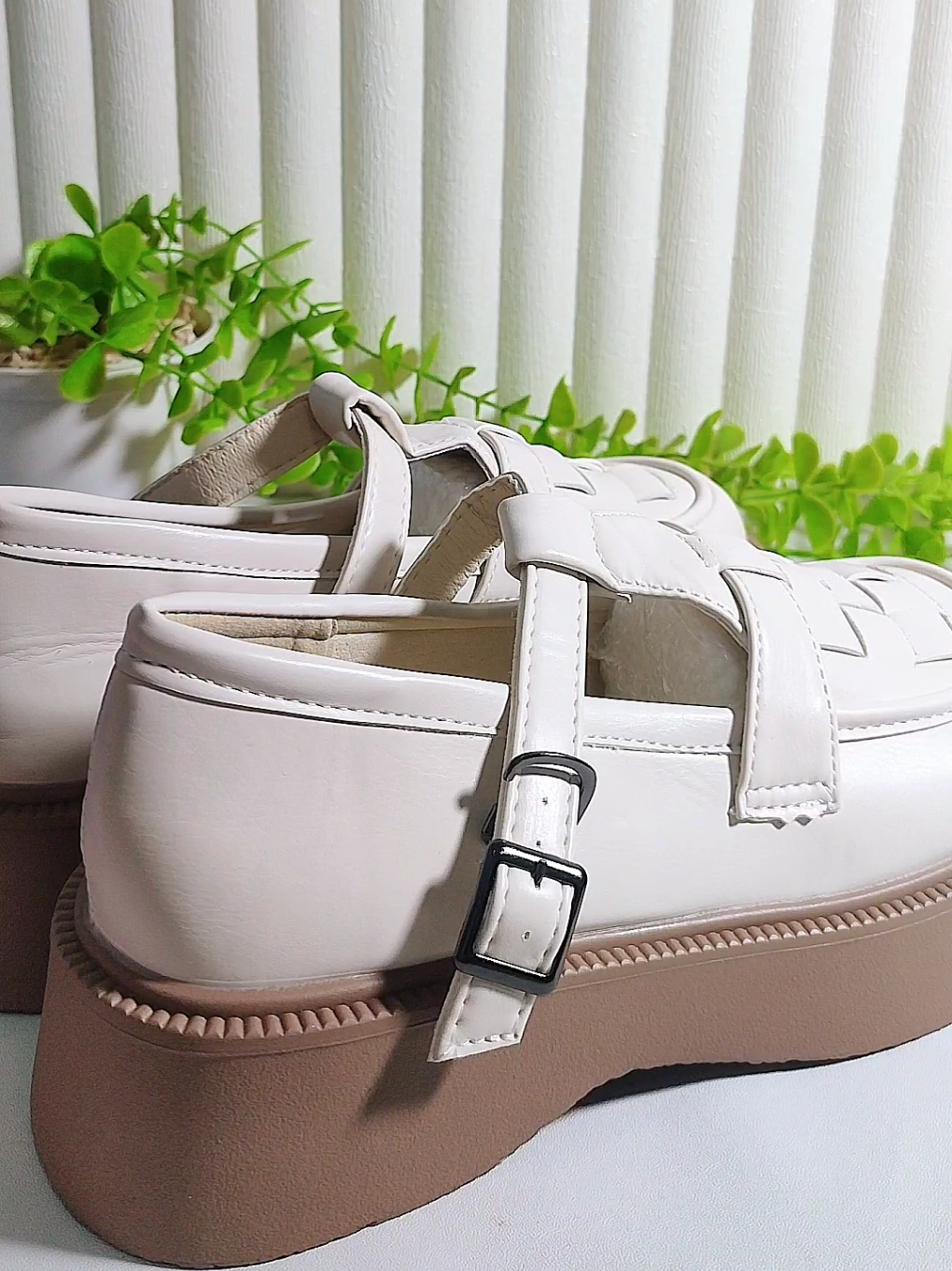 cantik bgt ✨ #rekomendasisandal #rekomendasisepatu #minowear #sepatuaesthetic #sandalestetik #sandalwanita #sepatucantik 