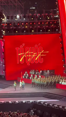 68 chiến sĩ tái hiện lễ duyệt binh ở Quảng trường Đỏ tại concert Tổ quốc trong tim 🇻🇳❤️