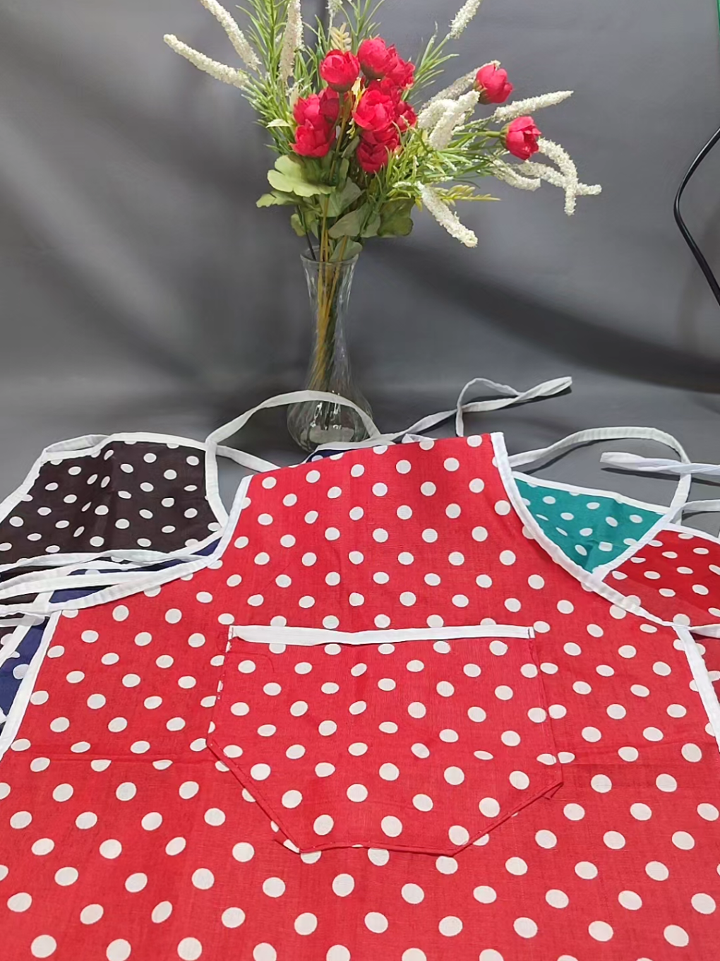 Celamek Anak 3-9 Tahun Tersedia 4 Warna🥰 #celemek #celemekmasak #celemekanak #apronmasak #kitchen #fyp #fyppppppppppppppppppppppp 