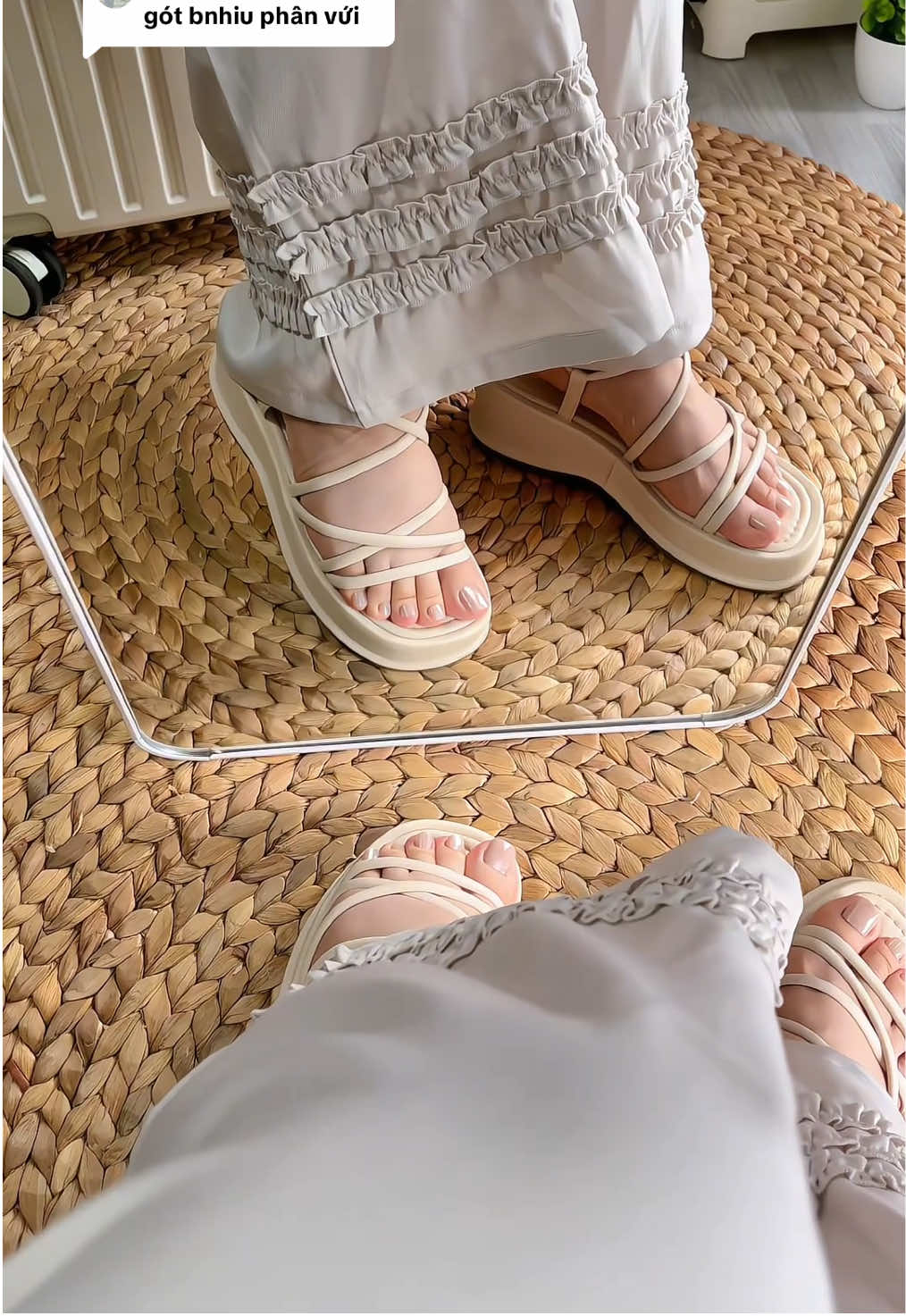 Trả lời @Hoàng Bảo Trâm gót cao 6cm nhé nàng ơi  #giaysandal #giaynu #giaynuxinh #depsandal #depsandalnu #giayxinh #erooska 
