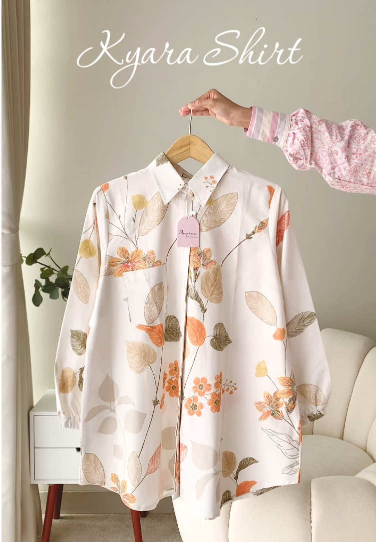 New Pattern of Kyara Shirt dan Leona Tunic… Motif nya Limited Edition yah so buruan gercepin 😉 #kemejawanita #tunicwanita #tunikwanita #tunikkekinian #kemejamotif #kemejamotifbunga #motifbunga #tensilk #tuniksilk #kemejakatunjepang #katunjepang #kemejakatun #fyp #fypage #pekanbaru #pku #jakarta #TikTokFashion 