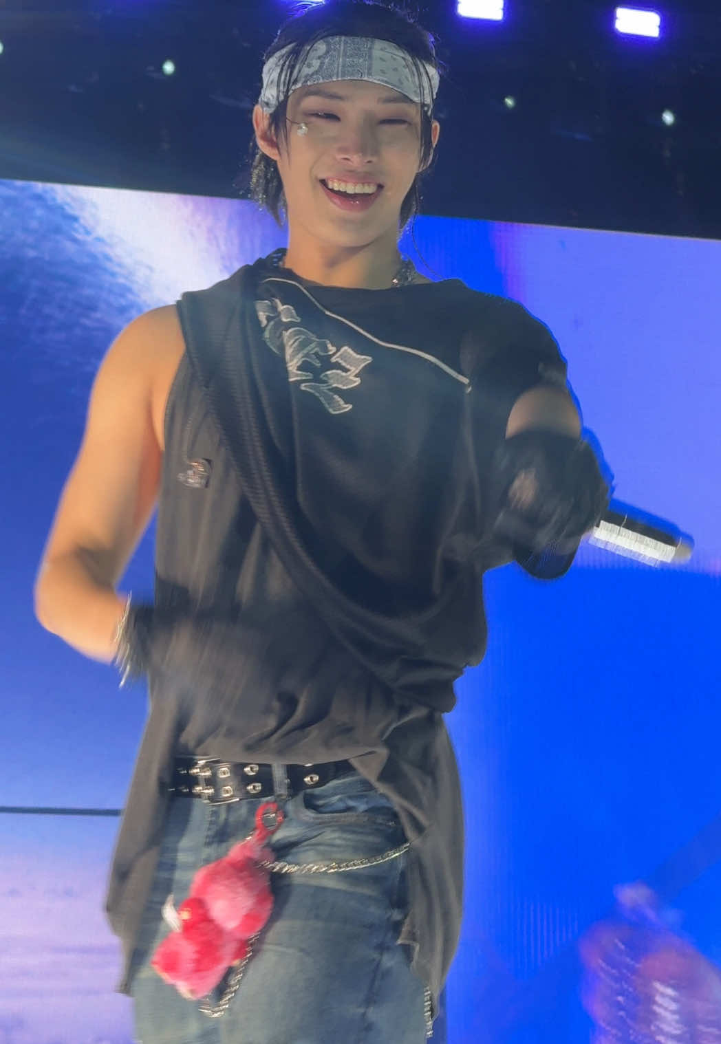 His smilee🤍 #mingi #ateezinyourfantasytour #inyourfantasytour #ateez #atz #concert #la #kpop 