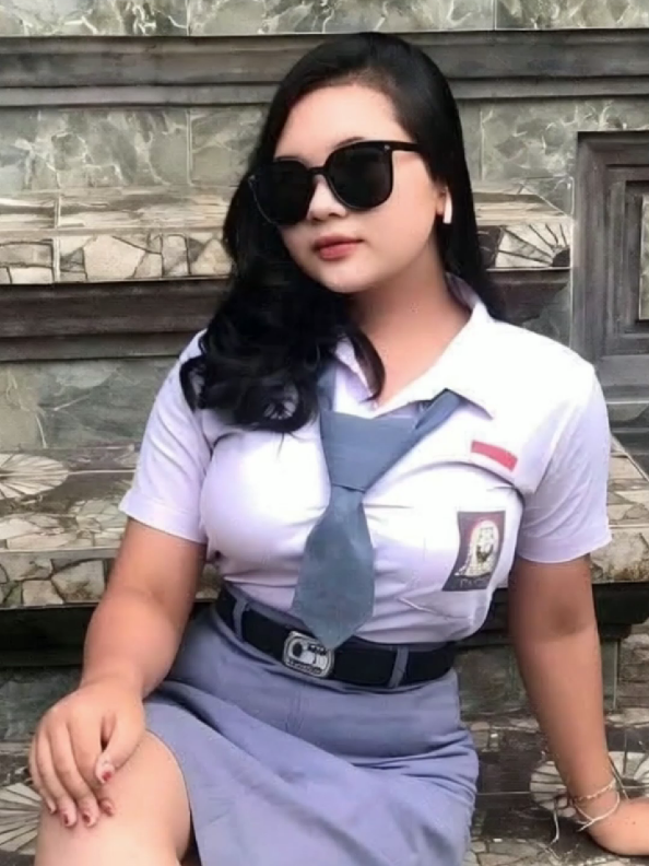 Senin day #bercintasemalaman #cacalolita #tren #fyp #cewesma 