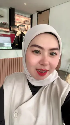 Monmaap baju merah seperti ada dendam sama sayah 🥴 #promomakanmerdeka #laguviral #xyzbcafypシ #fyppppppppppppppppppppppp 