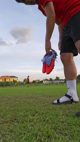 On Feet : Nike Phantom 6 Low Elite FG Scary Good Pack #football  #onfeetfootballboots #nikefootball  #nikephantom6 #ScaryGoodPack