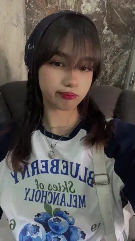 اینجایی که اومدم نمیدونم کجاس ولی مبل خوبی داره🌚😂 #foryou #fyp #ایران #فوريو 