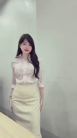 Đi làm mặc gì vừa lịch sự, vừa xinh #outfit #thoitrangcongso #xuhuong #macgidexinh #thoitrangnu #chanvaycongso 