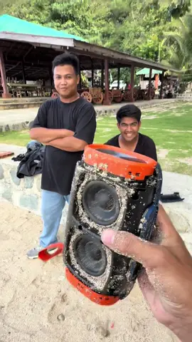 that’s why  #or #bs08 #speaker #bluetoothspeaker #bassboosted 