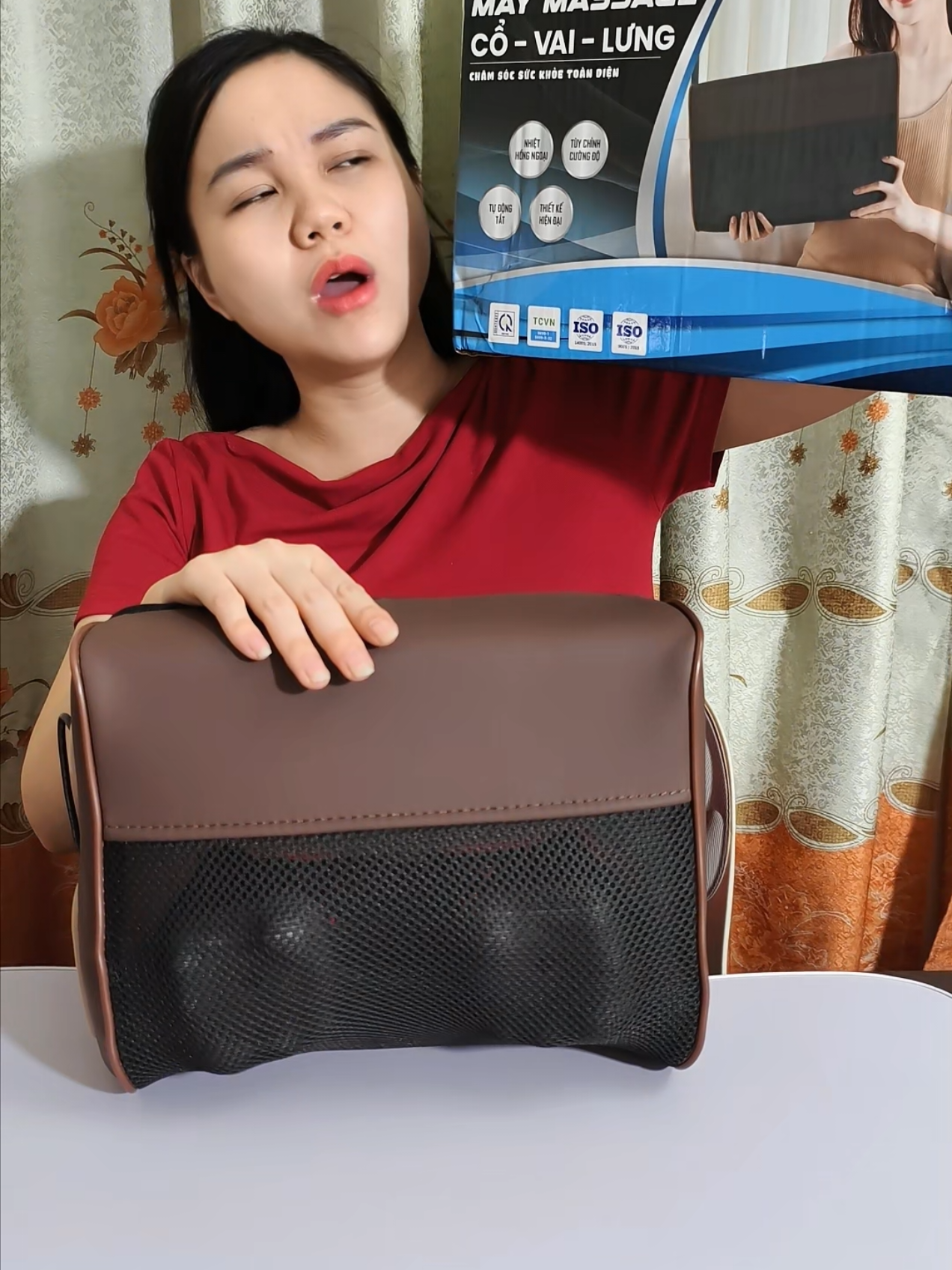 Gối Massage Cổ Vai Gáy KingEdo KN79 nhiệt hồng ngoại, giúp giảm đau mỏi lưu thông khí huyết #goimassage #goimassagecovaigay #chamsocsuckhoe #gocvanphongcuatien 