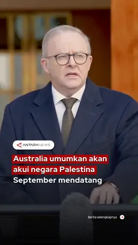 Perdana Menteri Australia Anthony Albanese mengumumkan bahwa Australia akan secara resmi mengakui negara Palestina dalam Sidang Umum PBB bulan September mendatang. Pernyataan tersebut disampaikan usai rapat kabinet di Gedung Parlemen, Canberra, Senin (11/8/2025), sebagai bentuk dukungan terhadap solusi dua negara untuk mengakhiri konflik dan penderitaan di Jalur Gaza. Albanese mengecam keras situasi kemanusiaan di Gaza yang disebutnya telah melampaui kekhawatiran terburuk dunia. Langkah Australia ini menyusul negara-negara lainnya seperti Prancis, Inggris, dan Kanada.  #Australia #Palestina #Gaza #PBB #AnthonyAlbanese #Hamas #Israel #DiplomasiGlobal #fyp #longervideos #tiktokberita 