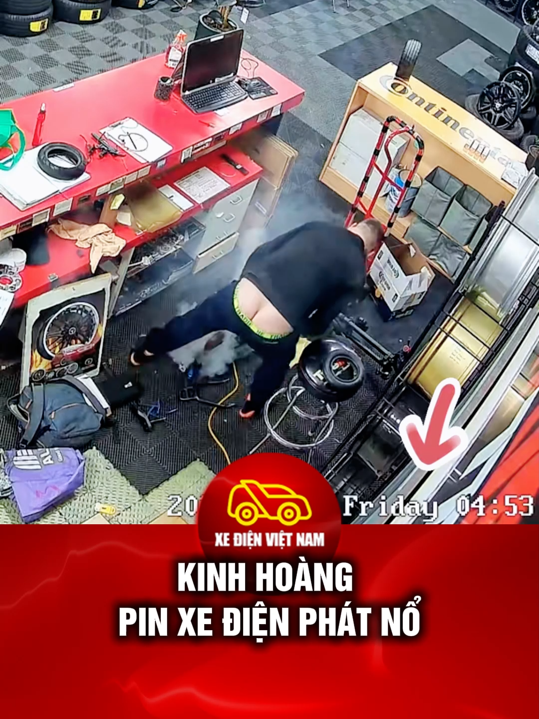 Kinh hoàng pin xe điện phát nổ  #xemaydien #xedien #xedienvietnam #chayxedien