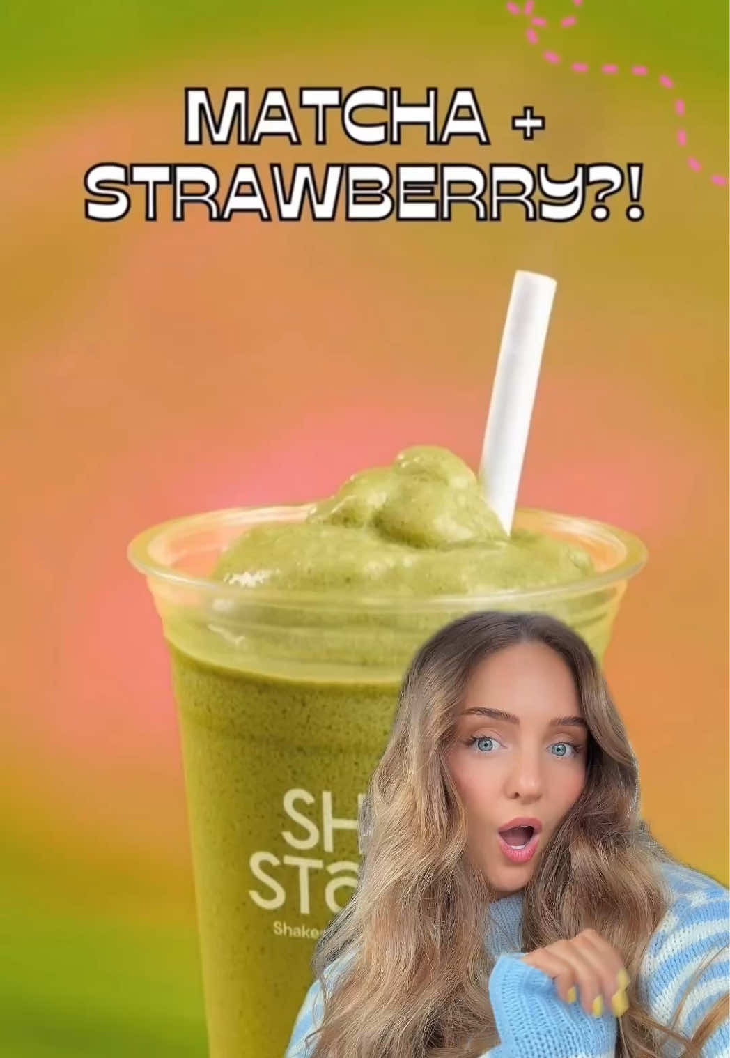 let’s try the this VIRAL 7 eleven drink?! #7eleven #strawberrymatcha #tastetest 