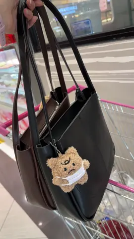 Túi tote da kèm gấu #tuinubachhoaonline688 #tuixachnu #tuitote #tuideocheo #xuhuong #tuinu 