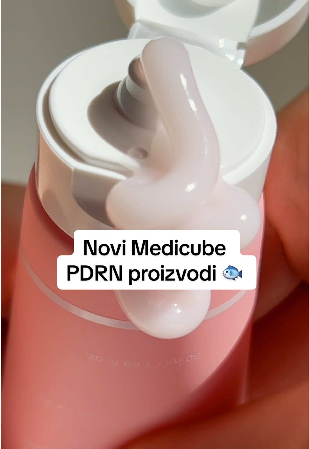 💗 Ružičasta revolucija je stigla! Upoznaj viralne PDRN Medicube proizvode bazirane na fragmentima DNA lososa, peptidima i ceramidima! ✨ 💕 Dubinski hidratiziraju, revitaliziraju i obnavljaju te ujednačavaju ten i smanjuju mrljice.  ✨ Želiš svjež i mladolik izgled bez nepravilnosti - odaberi inovativne PDRN proizvode, a našem webshopu ih potraži s 15% popusta* do 17.08.! *popust se odnosi na PDRN toner i hidratantnu kremu  #pdrn #medicube #kbeauty #skincare #korejskakozmetika #Summer #viral 