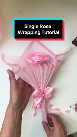 DIY single eternal rose flower bouquet wrapping tutorial  #ribbonflowers #glitterroses #eternalflorist #wrappinggifts #tutorial 