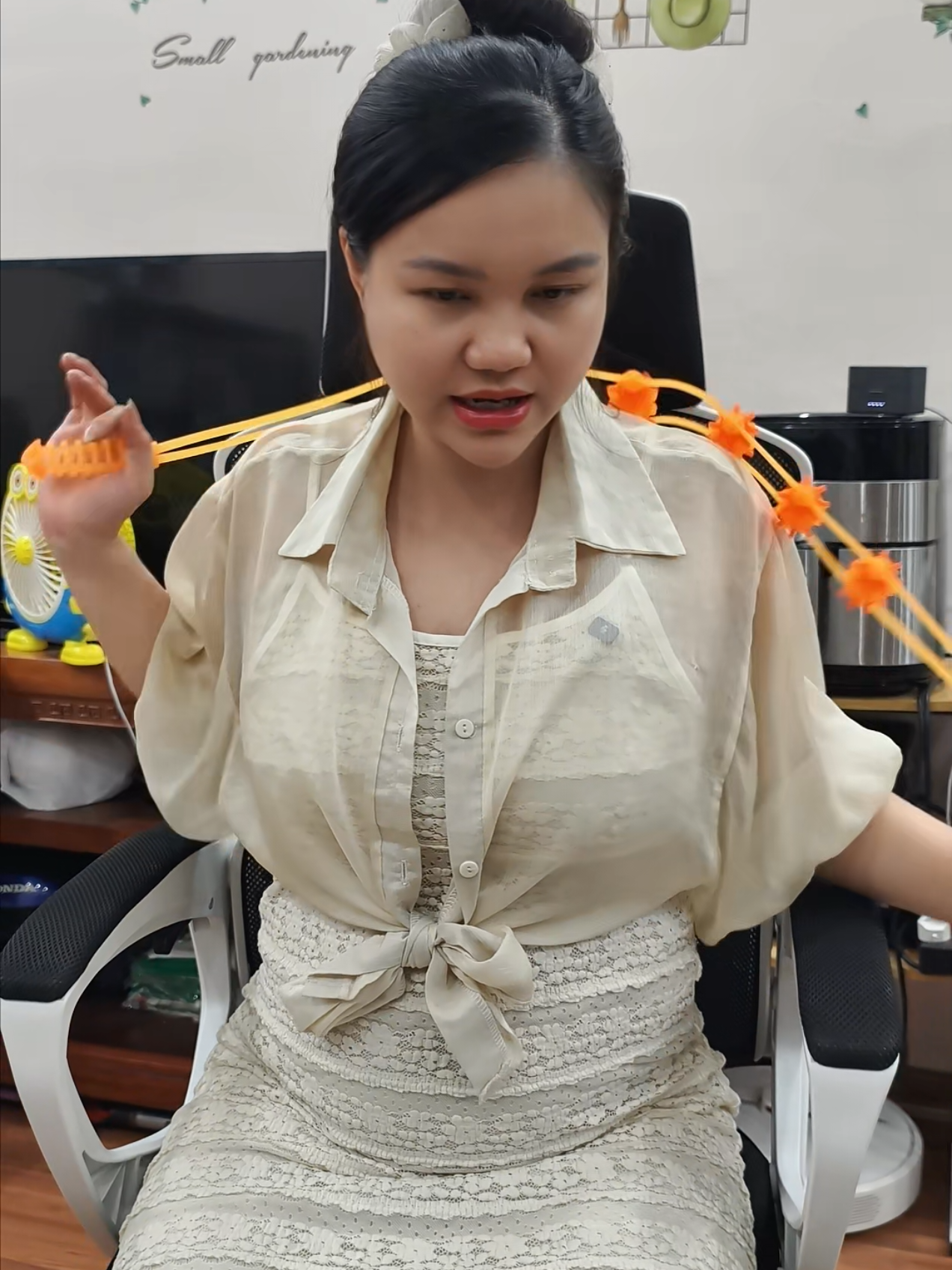 Dây Lăn Massage Cột Sống, Lưng cổ vai gáy toàn thân với 18 con lăn massage #daylanmassage #conlanmassage #chamsocsuckhoe #gocvanphongcuatien 