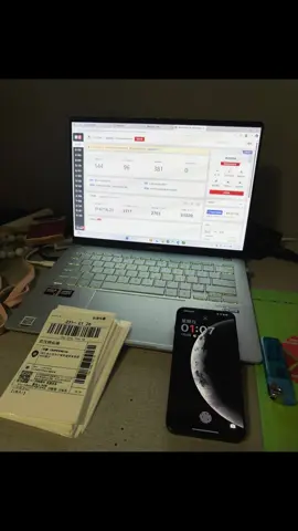 一部手机，一台电脑，一个人，辞职在家做副业。#电商创业 #跨境电商 