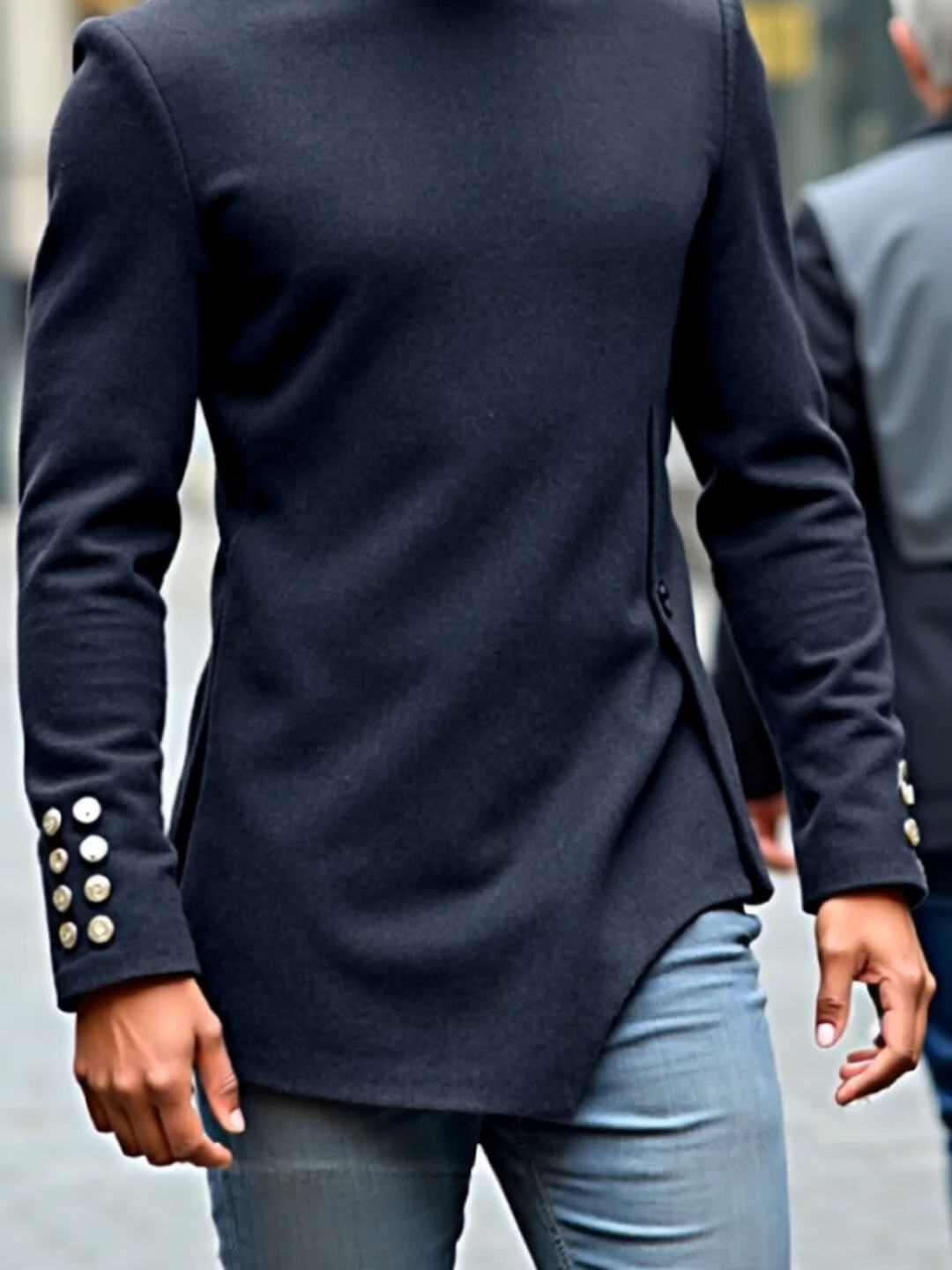 #MensFashion #StyleInspiration #AndrogynousStyle #OversizedFit #incerun #incerunmen #GenderNeutralFashion #fyp