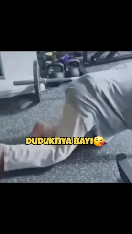 mmmhh...aku juga mau duduk di situ👉👈☝🫶 #taekook #vkook #taehyung #jungkook #fyp #foryou 