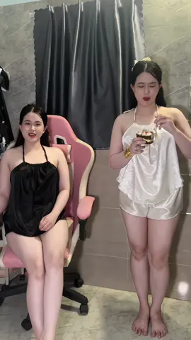 Lấy cây kim may đồ 