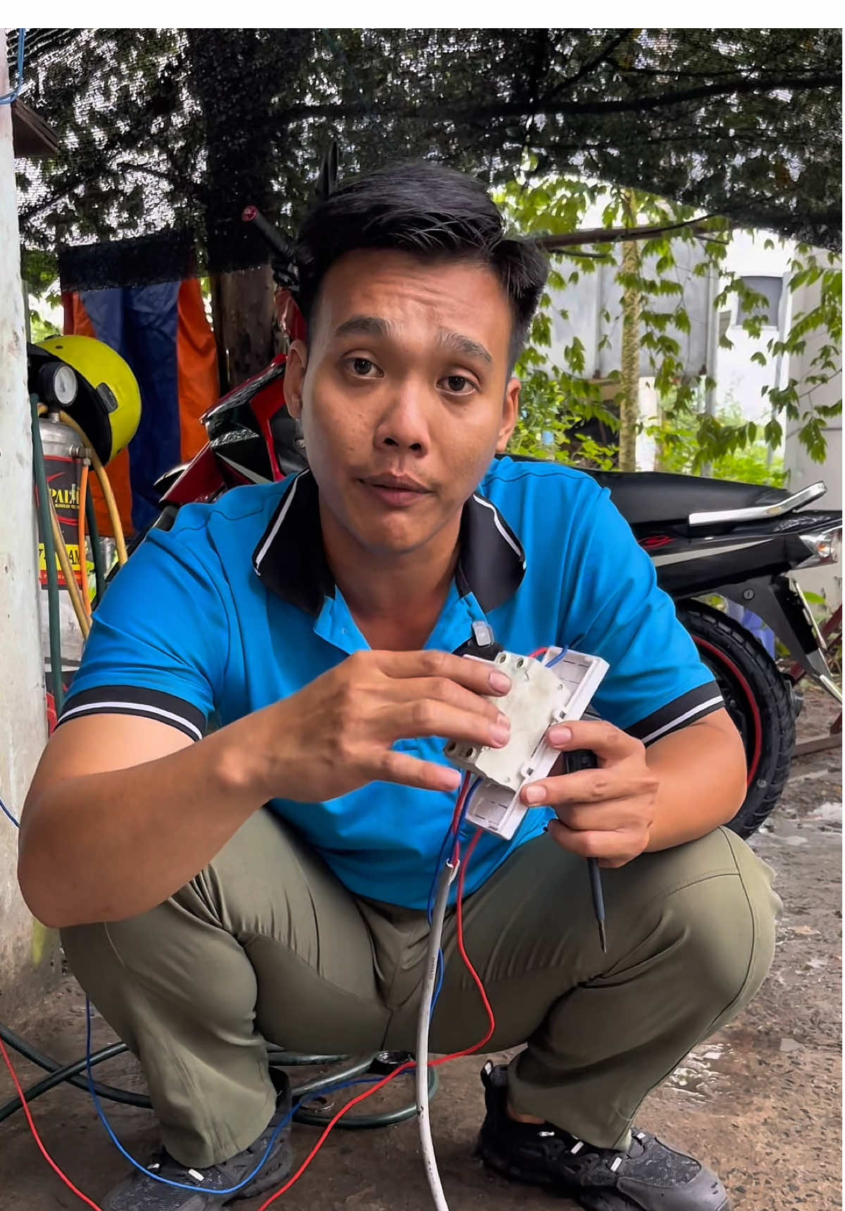 Cầu dao chống giật delixi #huuhoaithodien #baotridien #thodien #thinhhanh #caudaochonggiat 