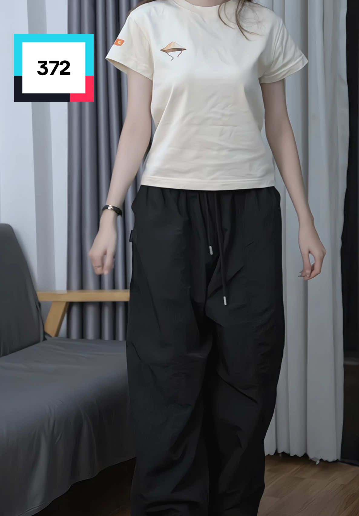 ⛅️ Quần Harem của nhà @SARA VIETNAM ⛅️ #saravietnam #outfit #thoroday #OOTD #fashion #LearnOnTikTok #ThuHaiFreeship #MuaTaiTikTokShop #AnTamVuiSam #SaleVuiFreeShip #SaleGiuaThang 
