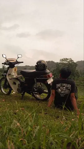 manifesto lagu lama lagi🙌 #vintage #astrea800 #brianrahmattio #fyp #elpetrikk 