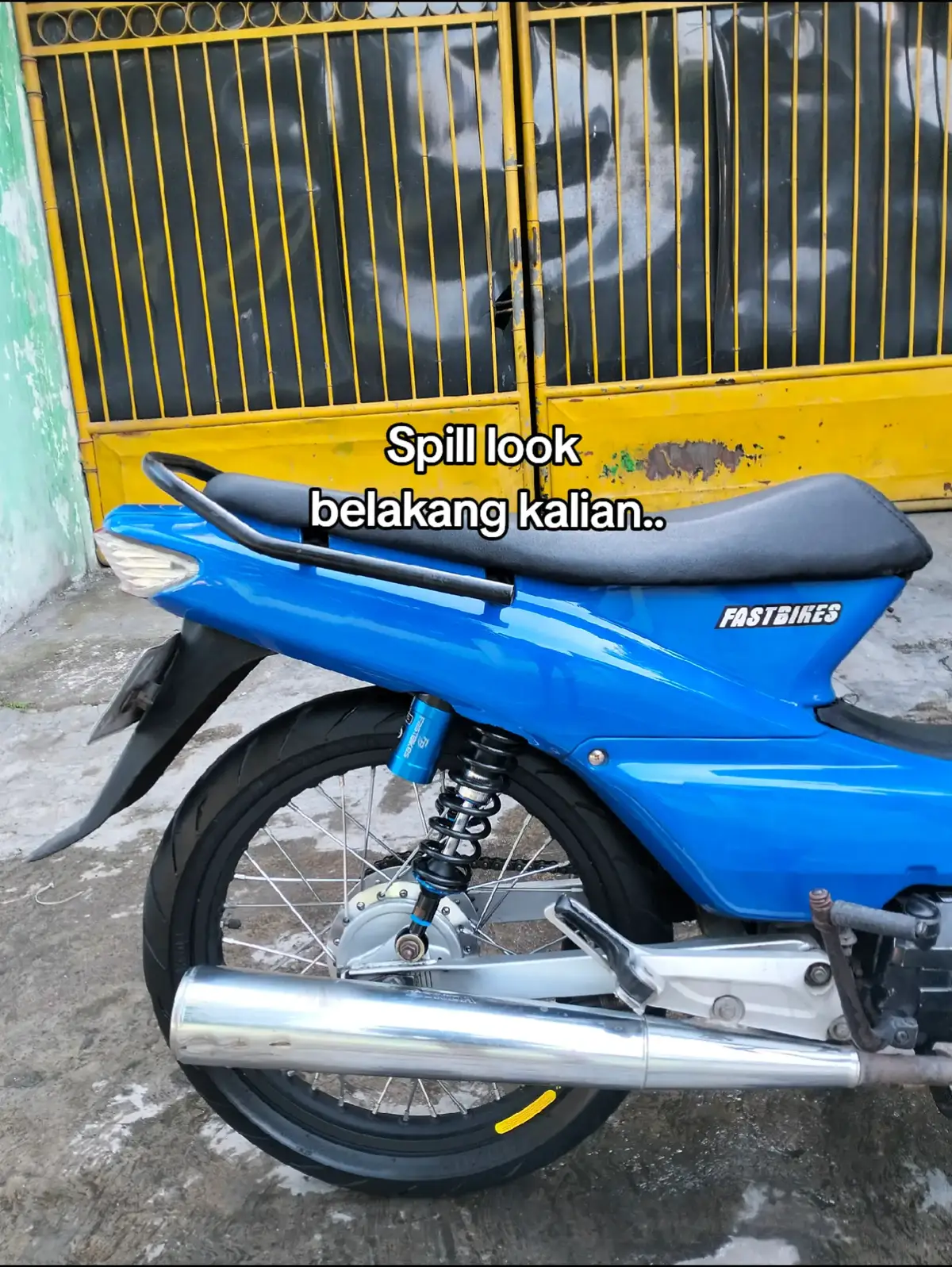 look belakang.. #suprabapak #supra #hedon #fypシ゚ #cseries #roda_gembira #cserisgank🤘 