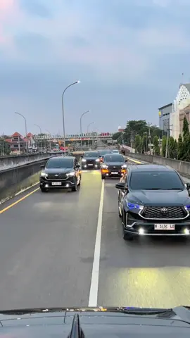 16 unit innova zenix tipe Q RSV:08882465503 #sewamobilsemarang #rentalmobilsemarang #sewamobilsemarangplusdriver #rentalmobilsemarangmurah #fyppppppppppppppppppppppp #fypdong #viraltiktok #viralvideos #fypp #berandatiktok #semarang24jam #bandaraahmadyanisemarang #kotasemarang 