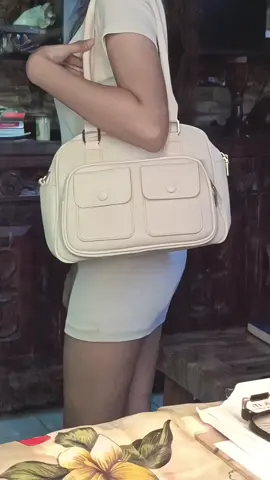 bagay for college students🫣 #slingbag #bagforcollegestudent #bagforwomen #bagforcollege #slingbagforcollege 