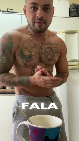 Passando pra desejar um bom dia a todos, e uma otima semana! Lembrando que estou com agenda aberta na @Barber do Neto 