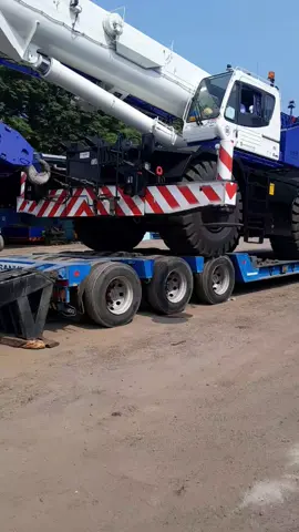 roll off #indonesia🇮🇩  #fyppppppppppppppppppppppp  #fyp  #alatberat  #banten  #scaniav8  #scaniar580 