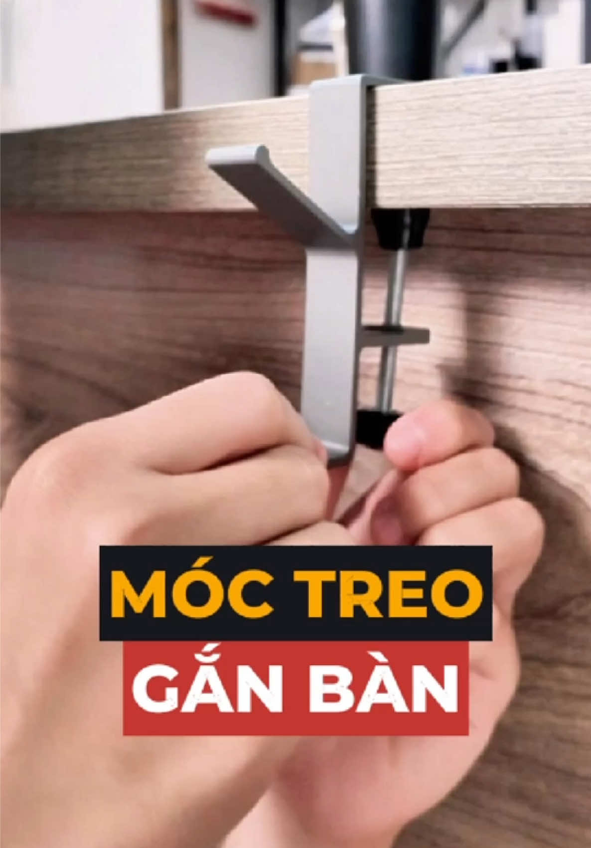 Móc treo gắn bàn, không cần khoan đục, treo được từ 2-3 balo và túi xách. #tiếnmò #tienmo #review #moctreodo #moctreododanang #moctreothongminh 