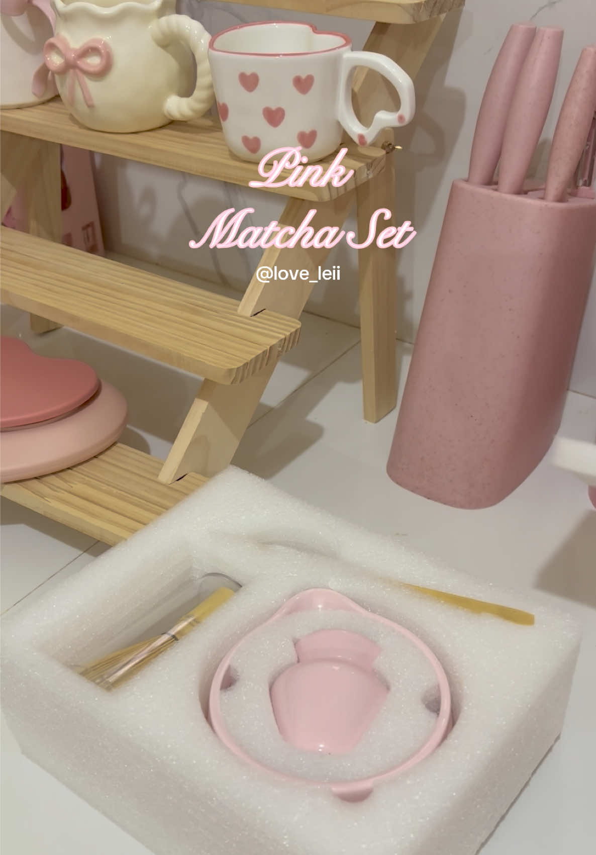 this pink matcha set didn’t disappoint 🩷🌸 excited to make my own matcha 🍵 #pinkaesthetic #pinkgirl #matchaset #matchastation #pinkapartment #livingalonediaries #morningroutine 