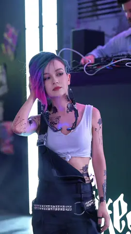 Judy Dance 🕺🏼 Video by YangGeek #cyberpunk2077 #cosplay #コスプレ #judyalvarez #gamecosplay #cdprojektred 