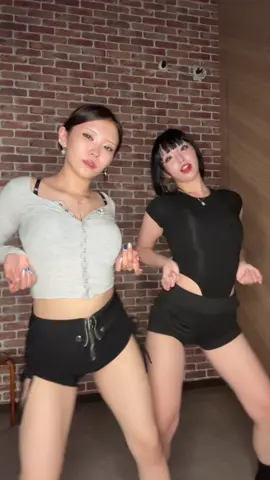 ヒールで踊るのキツいww @rirink #likejennie  #dance
