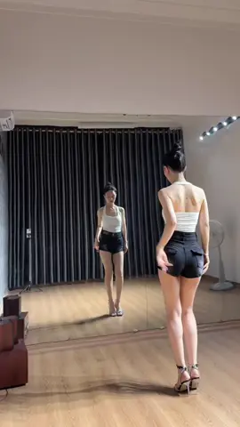 E là không thể( dc: @Ngọc Anh Lục Nguyễn )#DancebarMaiteo #dancebar 