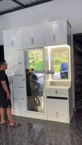 project lemari pakaian + meja rias minimaliss,alhamdulilah donee✅     MITRA JAYA ALUMINIUM Telp/Wa : wa.me/6285852412654 menerima pembuatan :  ➡️lemari pakaian & Etalase ➡️Kusen pintu & jendela aluminium ➡️kitchen set kaca & acp ➡️partisi kaca alumunium ➡️neon box &huruf timbul akrilik ➡️kanopi & pintu lipat besi ➡️booth container ➡️hpl interior ➡️jasa kontruski    👉Terpercaya ,Berkualitas & Bergaransi 👉Free survei dan Konsultasi 👉Melayani Sekarisidenan Madiun  Dan luar karisidenan ,free ongkir 🏠Lokasi : desa tanjungrejo rt 30/10 kec.kebonsari,kab madiun #lemaripakaian #lemariminimalis #lemaribaju #lemari3pintu