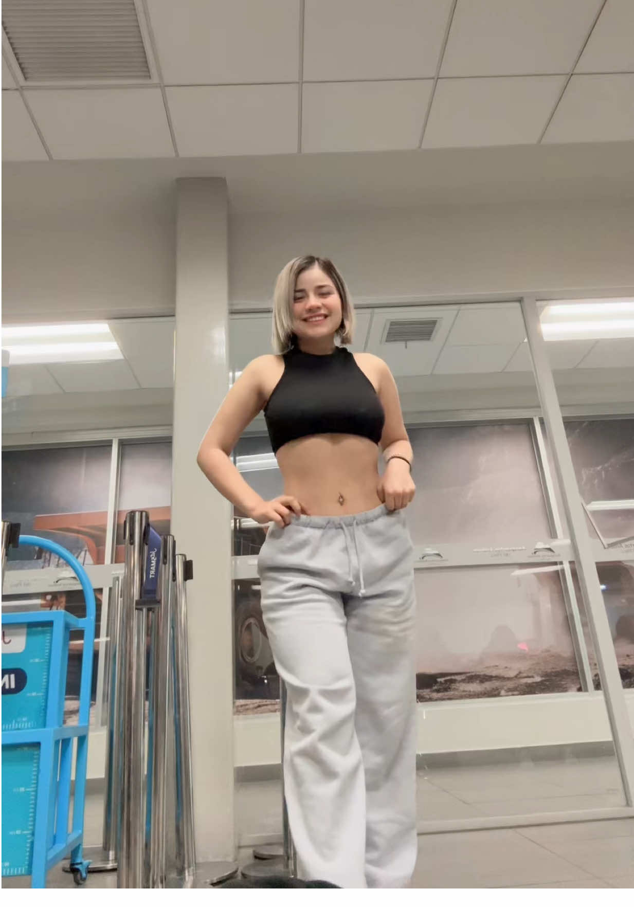 Un TikTok antes de subir al siguiente vuelo ✈️🥹🫶✨ #feliz #amor #fyp #mackeilylujan #trend 