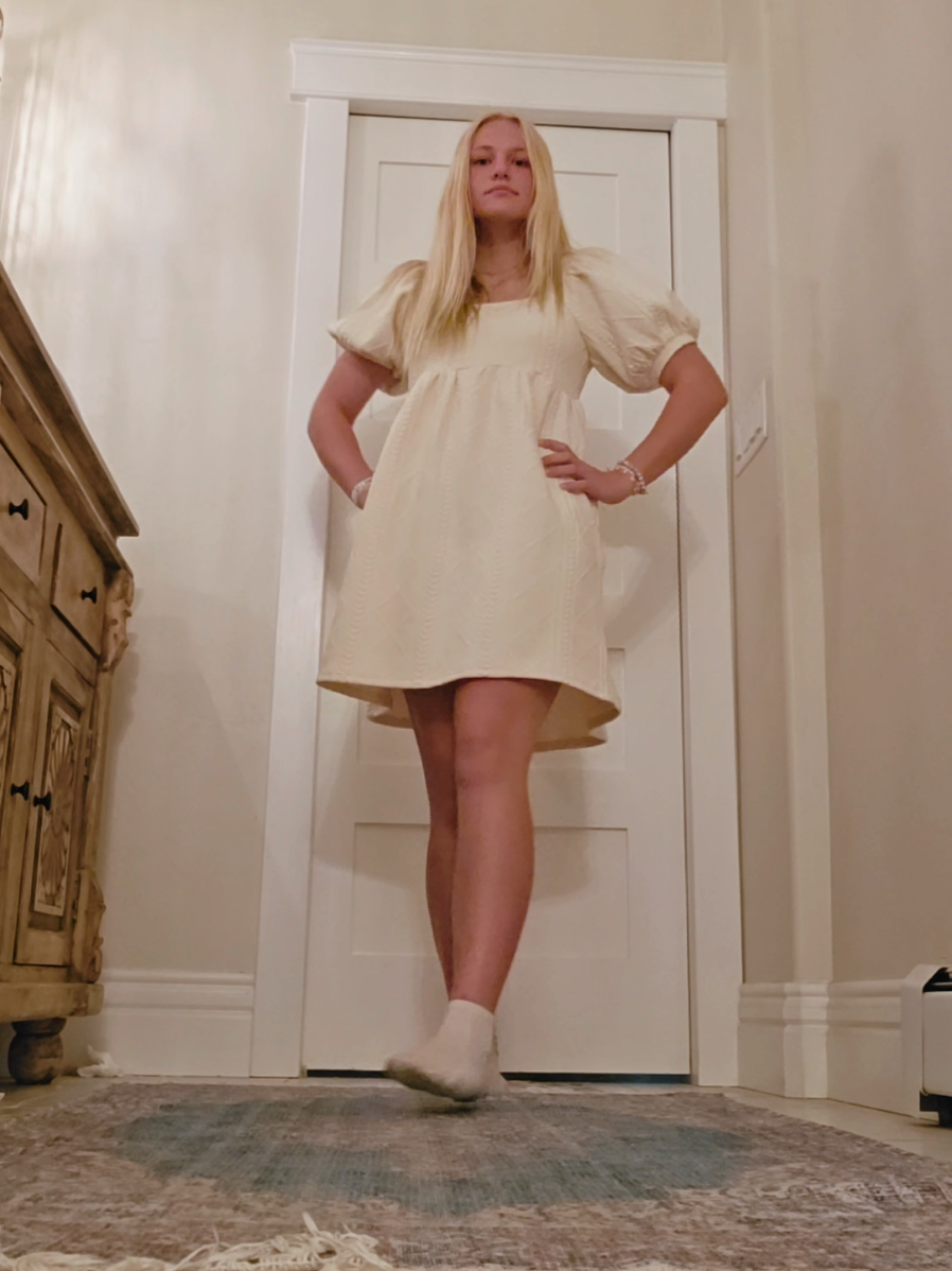 Budget: $0, vibes: immaculate. pls stream my song so i can afford snacks😂 #fyp #fypシ #lexifayemusic #singersongwriter #vibes #fitcheck #newsong #thrifting 