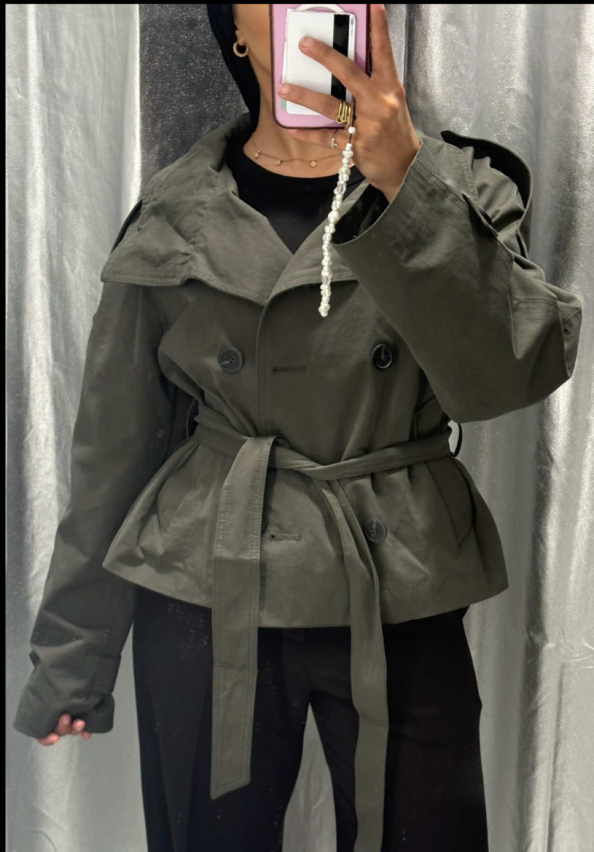 Cropped trench coat this winter 🫱🏽‍🫲🏻😍 • #foryou #mcr #fashion #OOTD #fitcheck #bershka #bershkastyle #fyp @BERSHKA 